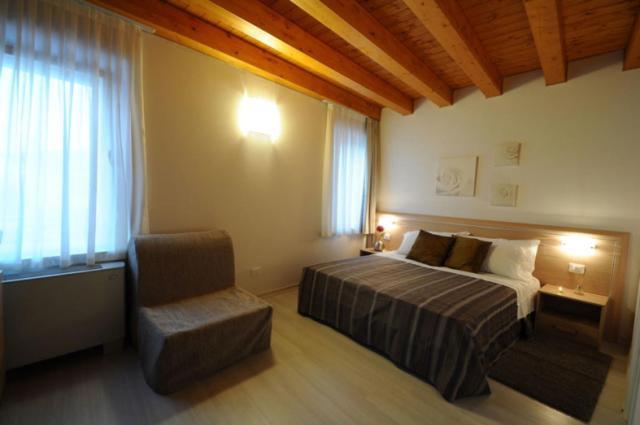 Albergo Leon Bianco Gonàrs מראה חיצוני תמונה