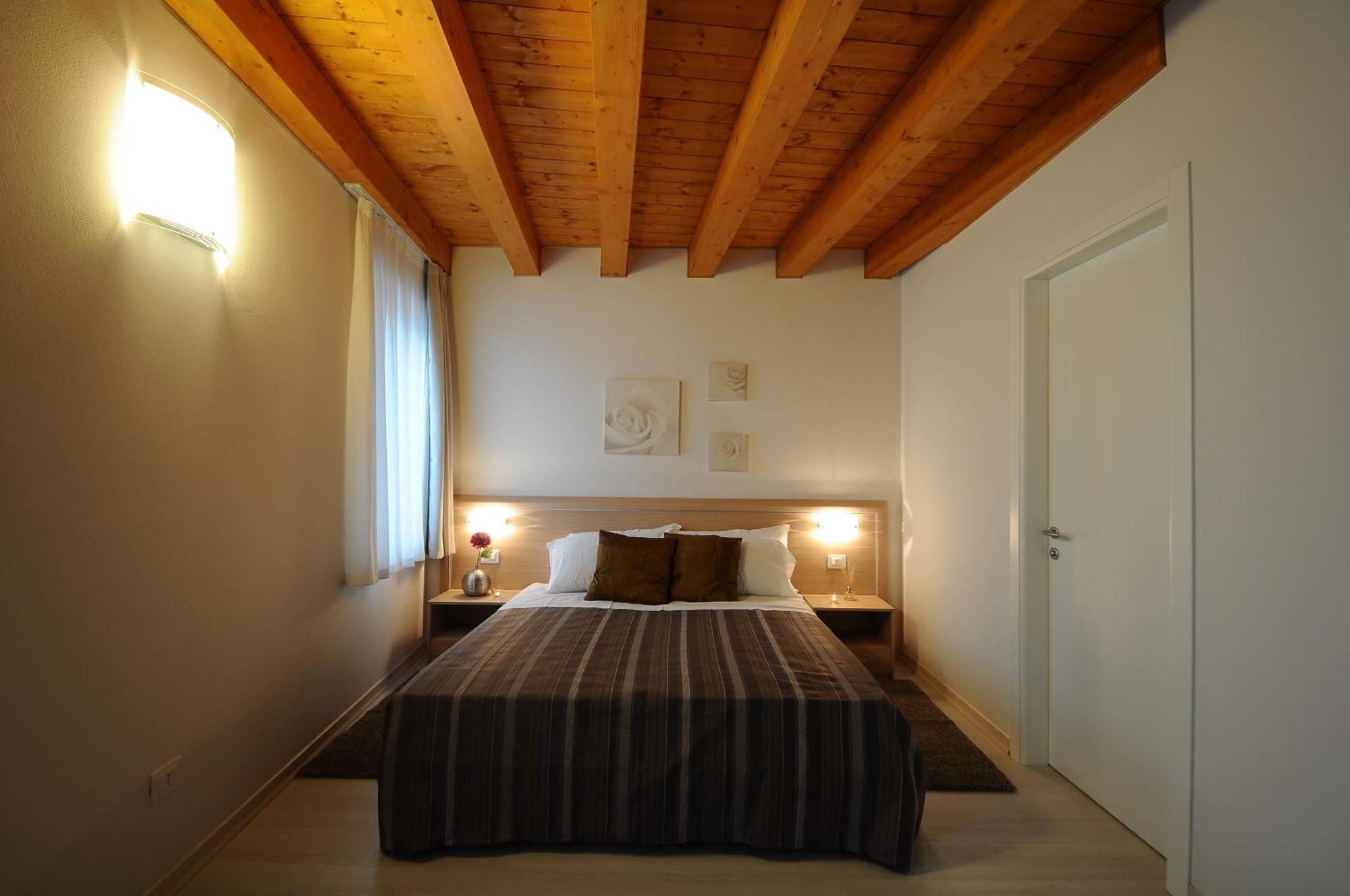 Albergo Leon Bianco Gonàrs מראה חיצוני תמונה